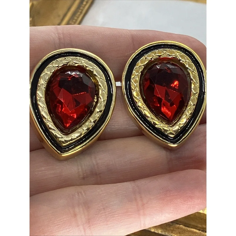 Vtg Gold Tone Red Acrylic Gemstone Style Rhinestone‎ Pierced Earrings 80's Bold